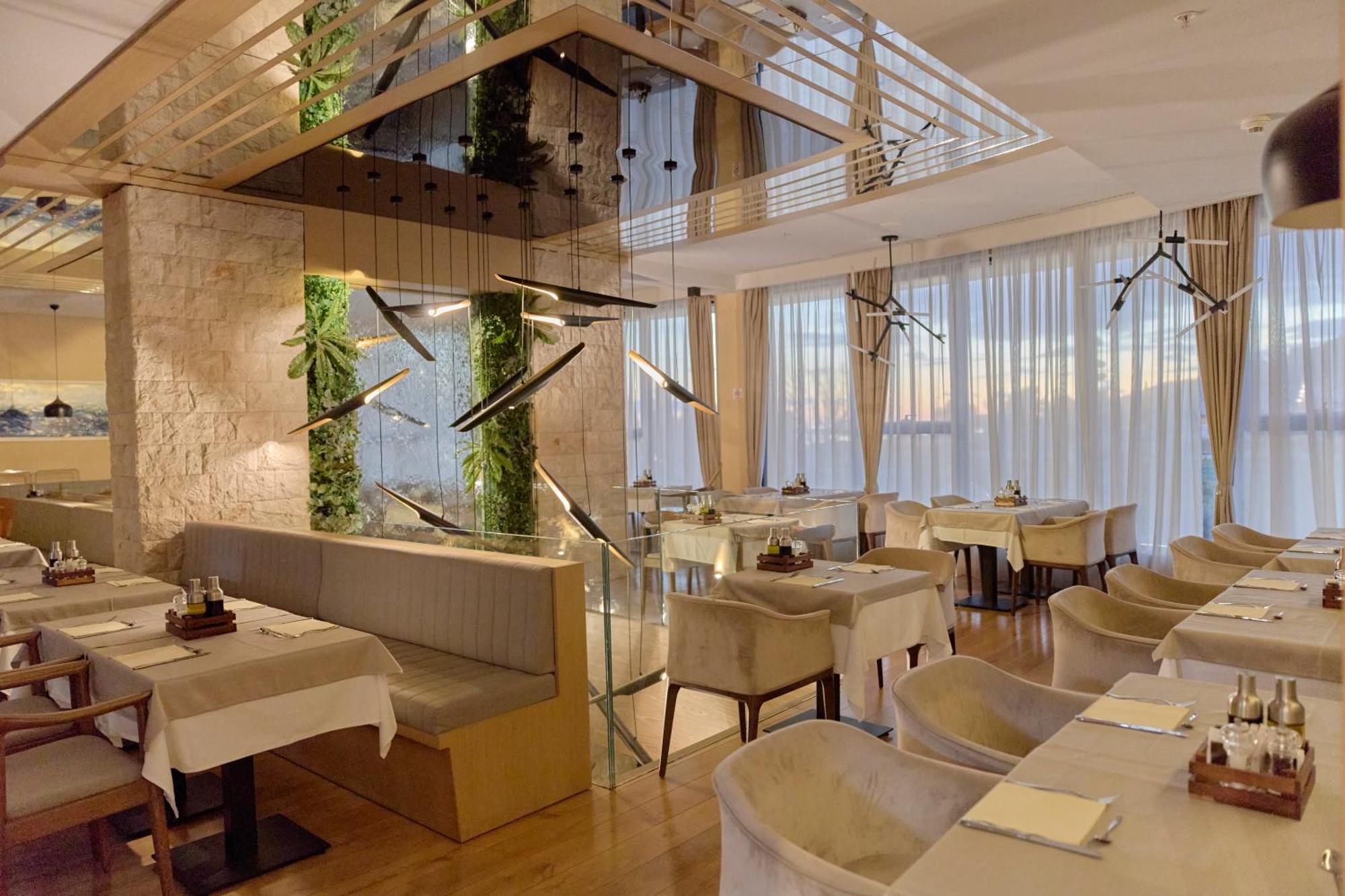 Hotel Imperial Conference & Spa Budva Extérieur photo